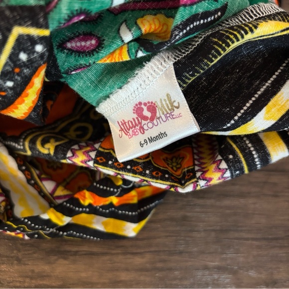 baby onesie size 6-9 months - Picture 3 of 3